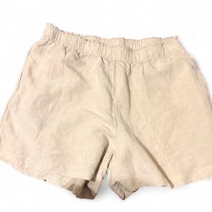 H&M High Waist Cream Shorts